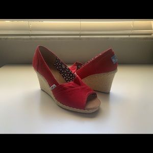 WOMENS TOMS HEELS